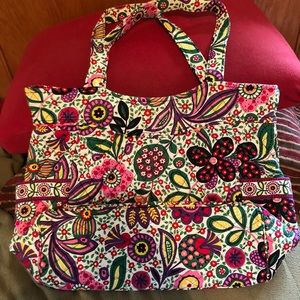 Vera Bradley (retired) *brand-new* pleated tote